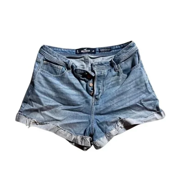 Hollister Women’s Denim Shorts Size 31 | Distressed Casual Style | Free Shipping - Picture 1 of 6